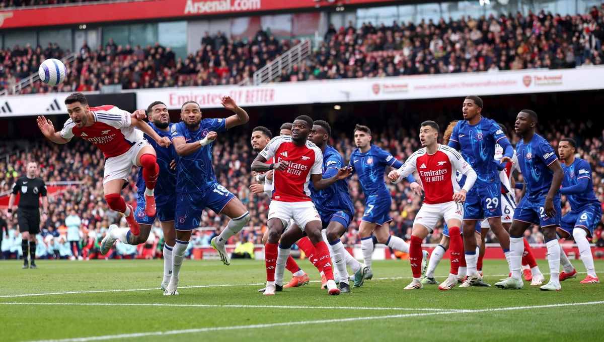 Arsenal sẽ có được đội hình mạnh trước Chelsea